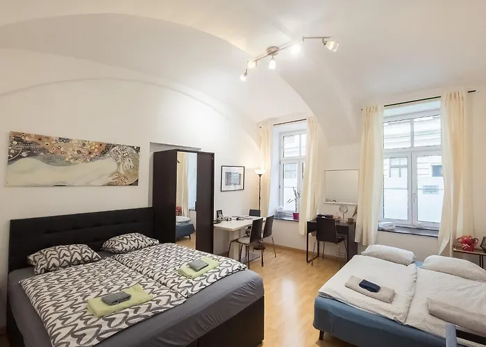 Msq Diana Vienna - 10 Min From City Center - Free Coffee And Tea - High Speed Internet
